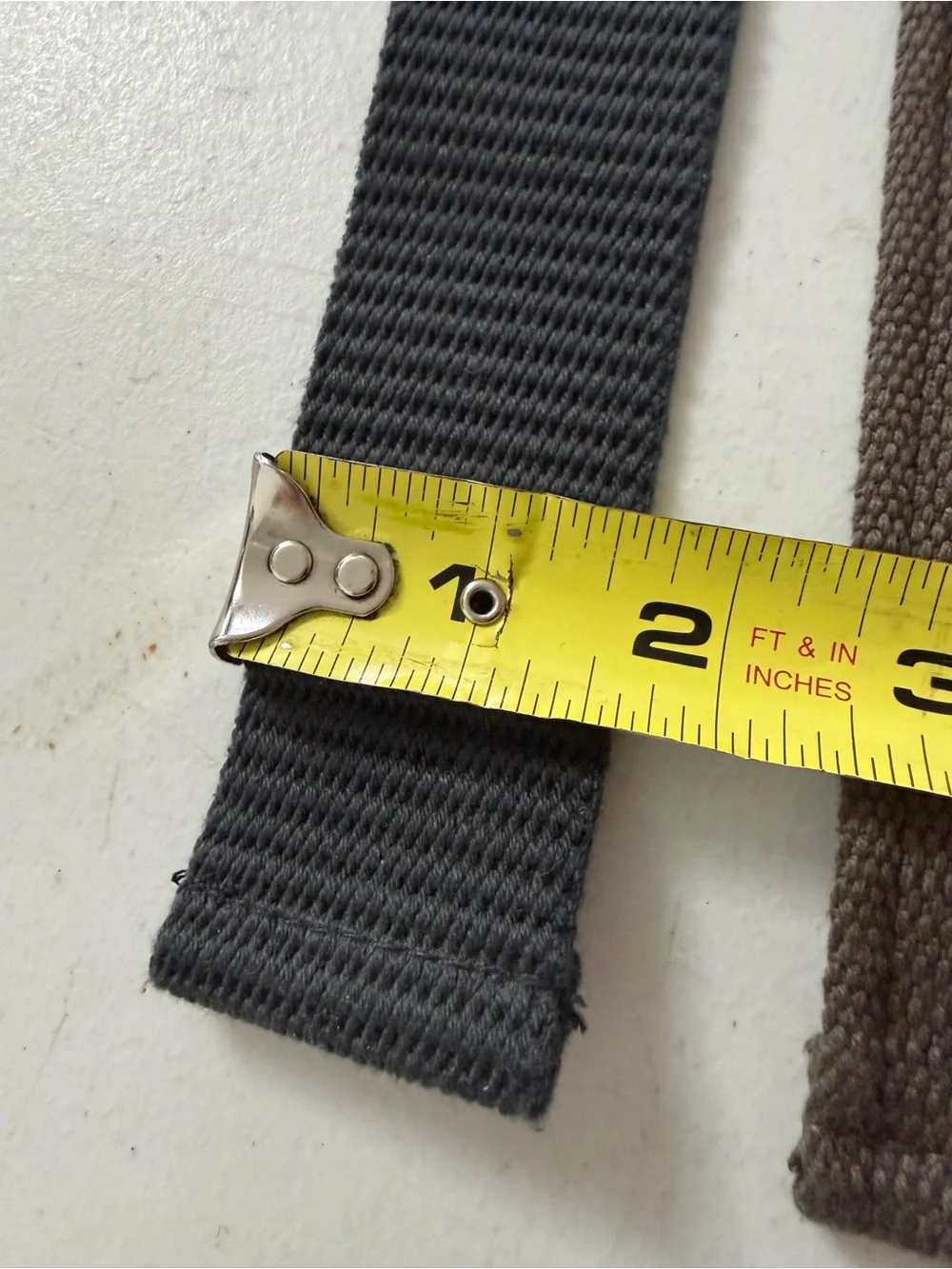 Men's Webbing D-Ring Belt in Black and Olive